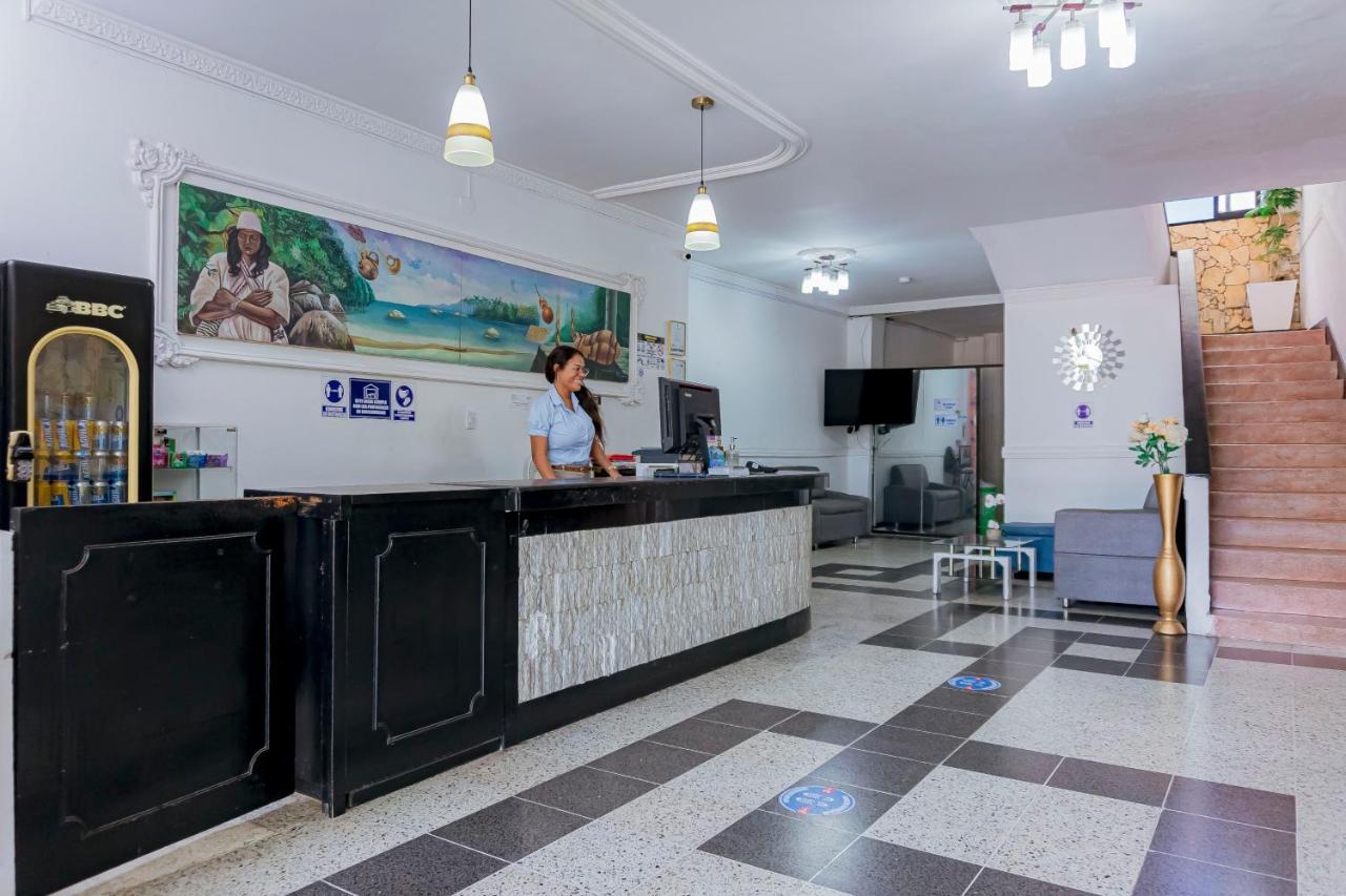 Hotel Sol Inn Santa Marta 外观 照片
