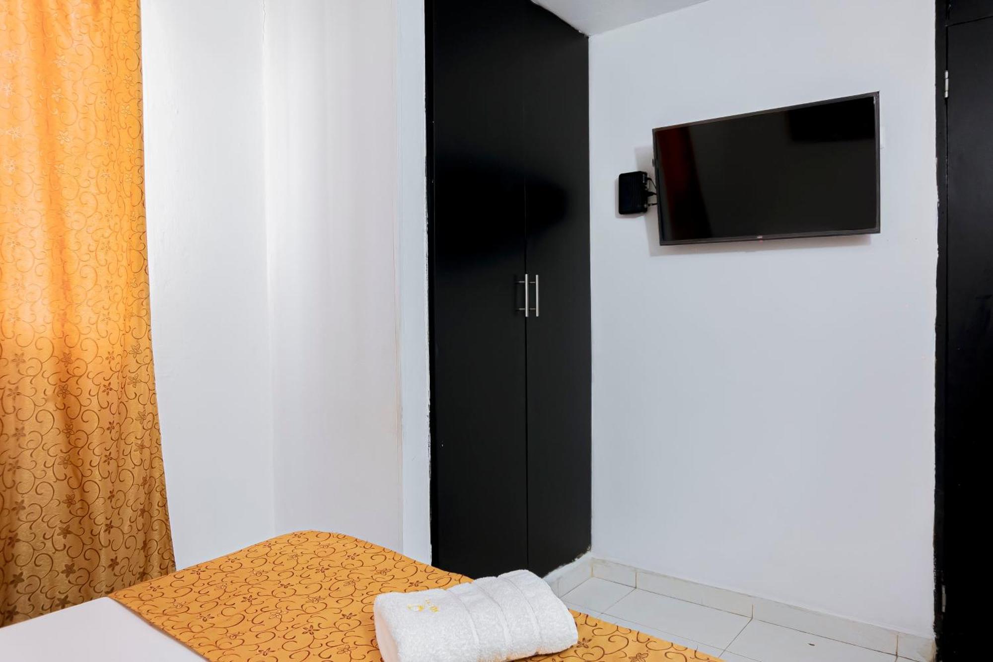 Hotel Sol Inn Santa Marta 外观 照片
